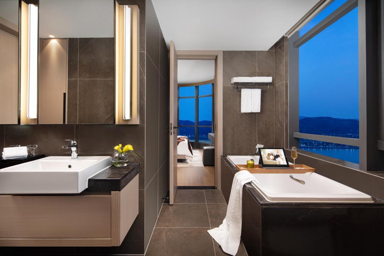 Rezen Hotel Zhuhai Hengqin Border And Exhibition Center Branch ภายนอก รูปภาพ